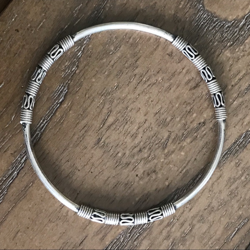 Stuarti Bali Sterling Silver Bangle Bracelet